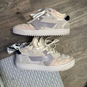 Off-White Offcourt Floating Arrow 3.0